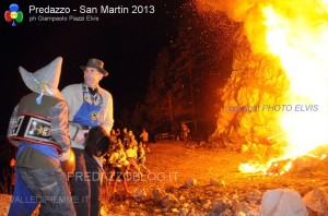 predazzo fuochi san martino 2013 ph giampaolo piazzi elvis predazzoblog185 300x198 predazzo fuochi san martino 2013 ph giampaolo piazzi elvis predazzoblog185