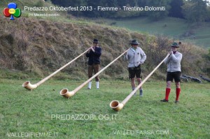 predazzo oktoberfest 2013 sfilata 20.10.2013 ph mauro morandini predazzoblog46 300x199 predazzo oktoberfest 2013 sfilata 20.10.2013 ph mauro morandini predazzoblog46